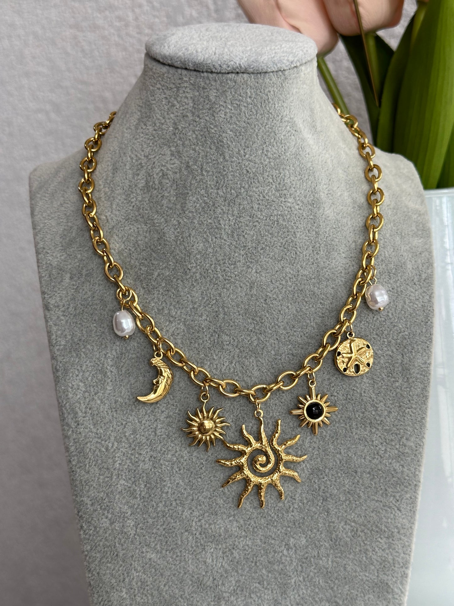 Collar Arun