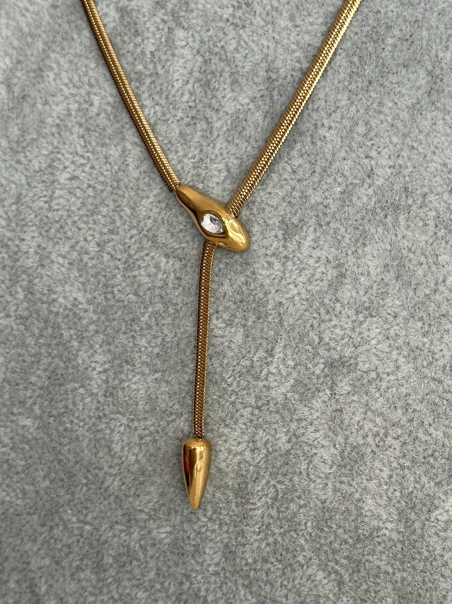 Collar Sneiki