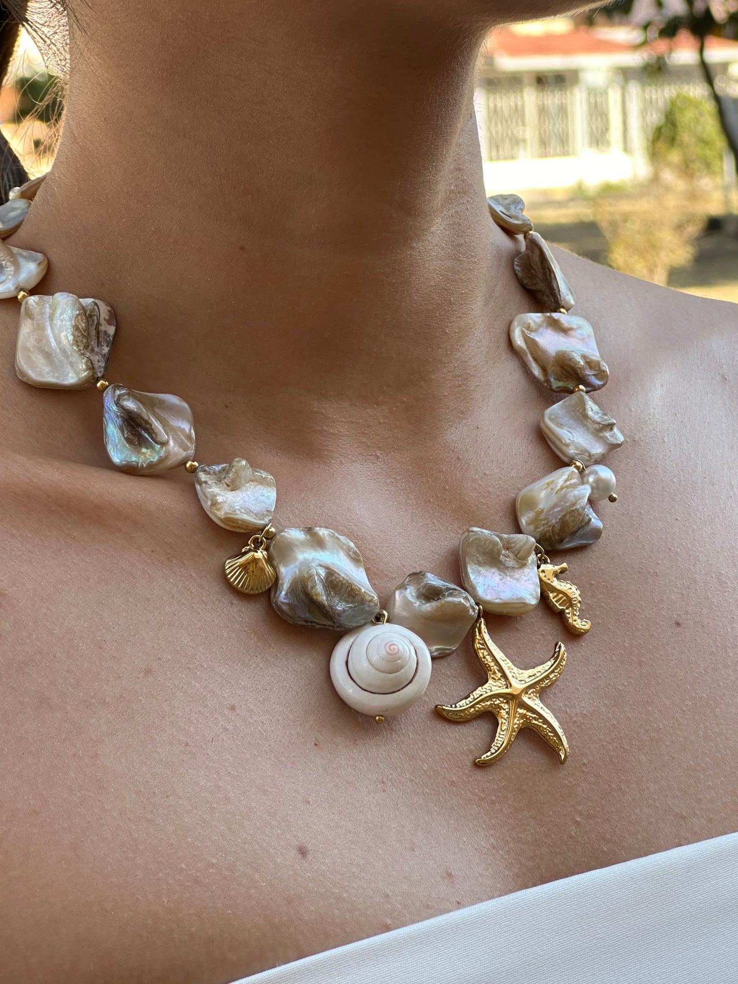 collar Kaimana