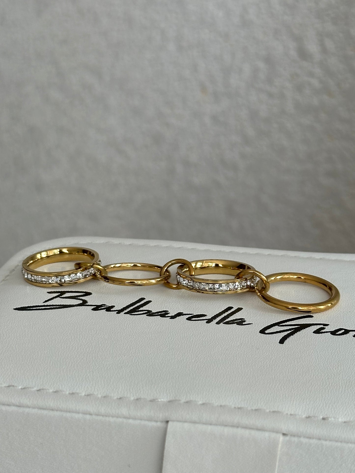 Anillo Sesquilé