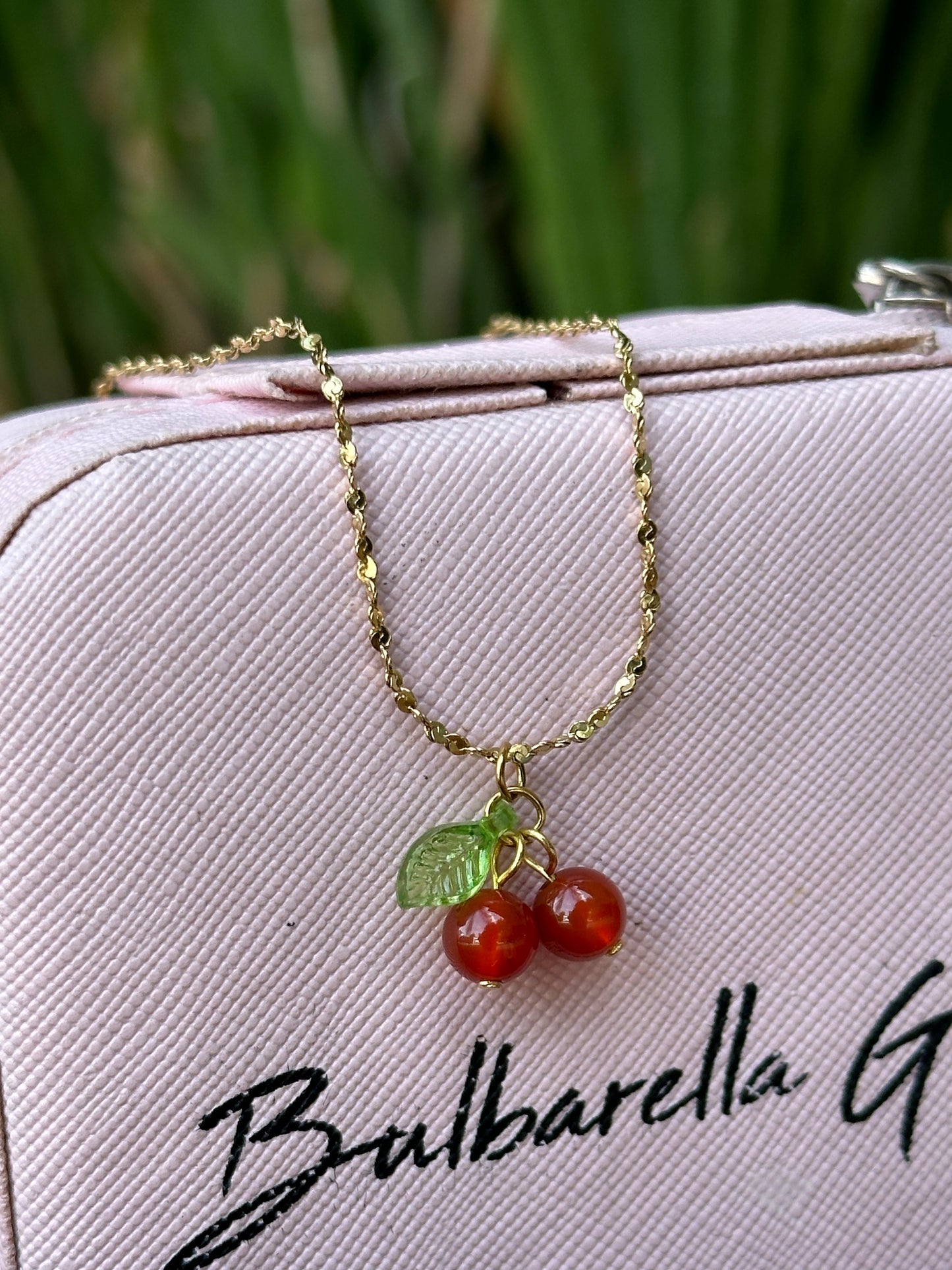 Collar Cherry