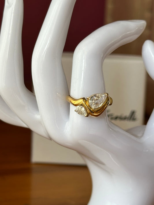 Anillo Hilda