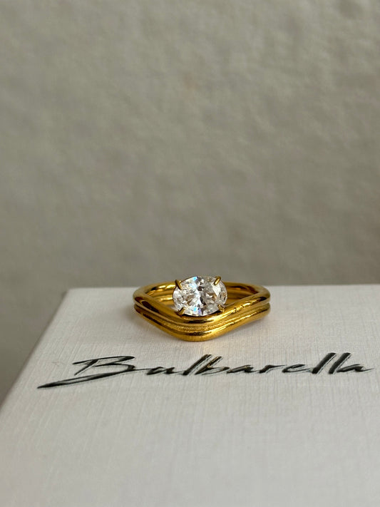 Anillo Luciana