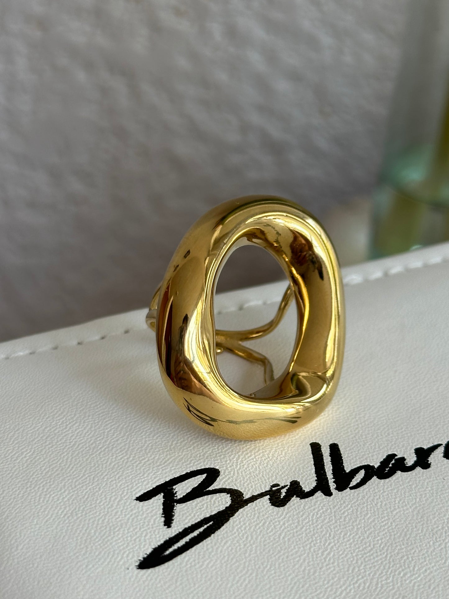 Anillo Capri