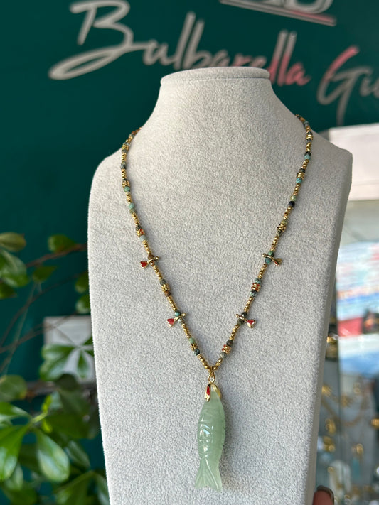 Collar pez jade