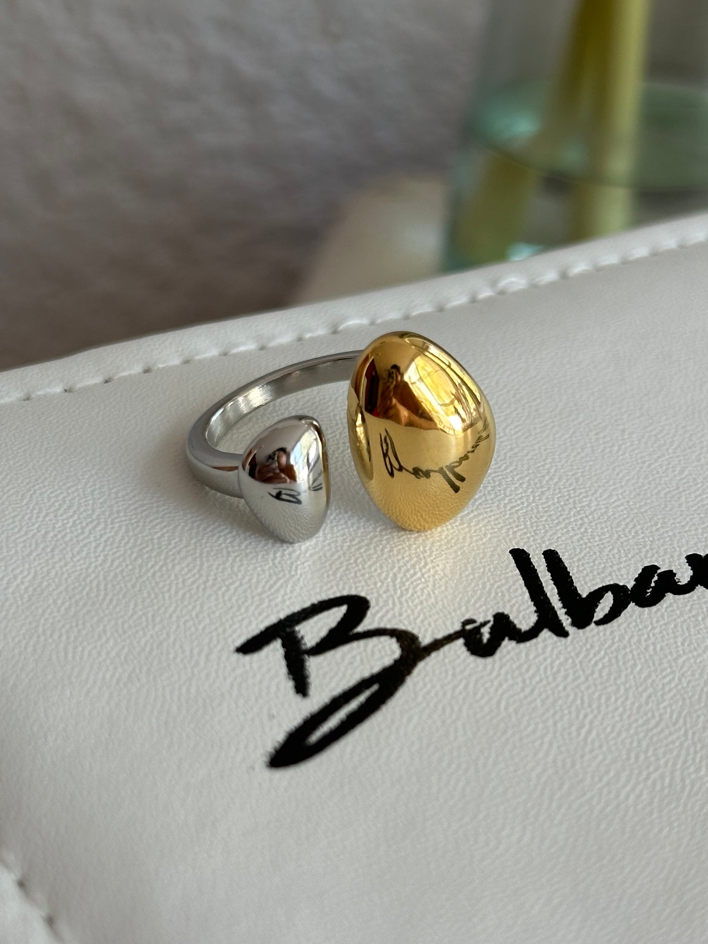 Anillo Bitono