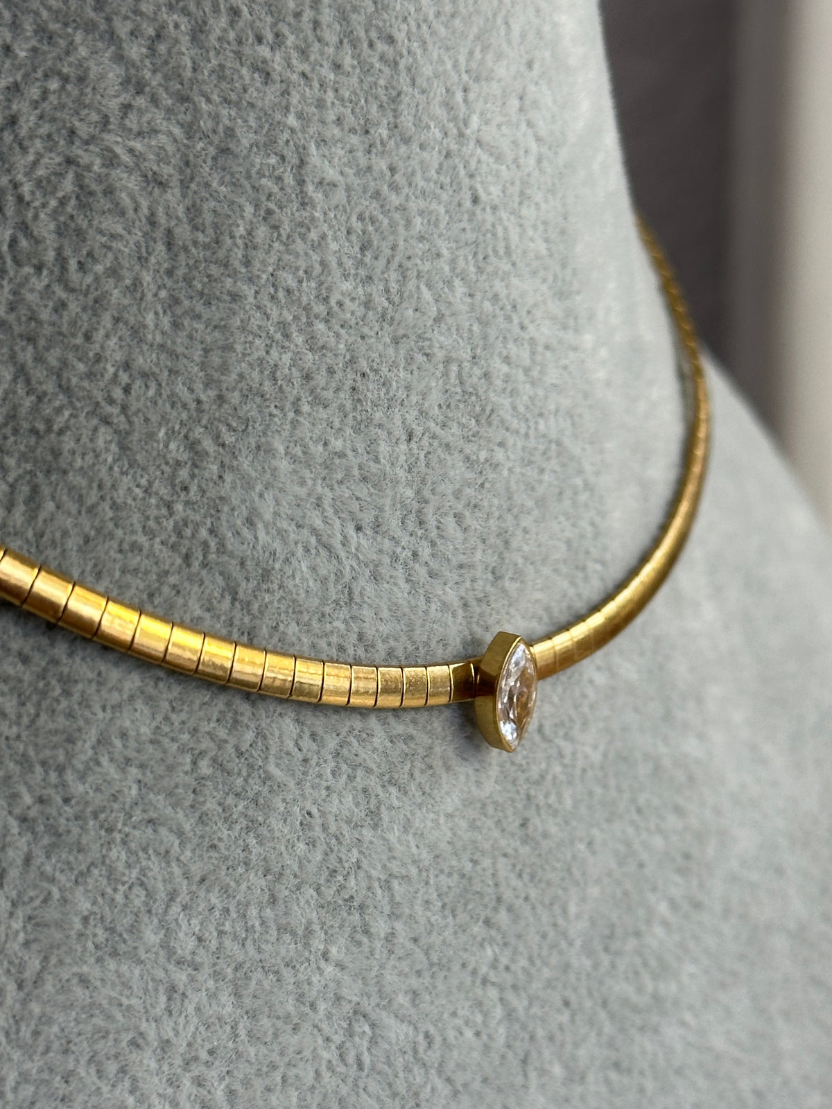 Collar Esther