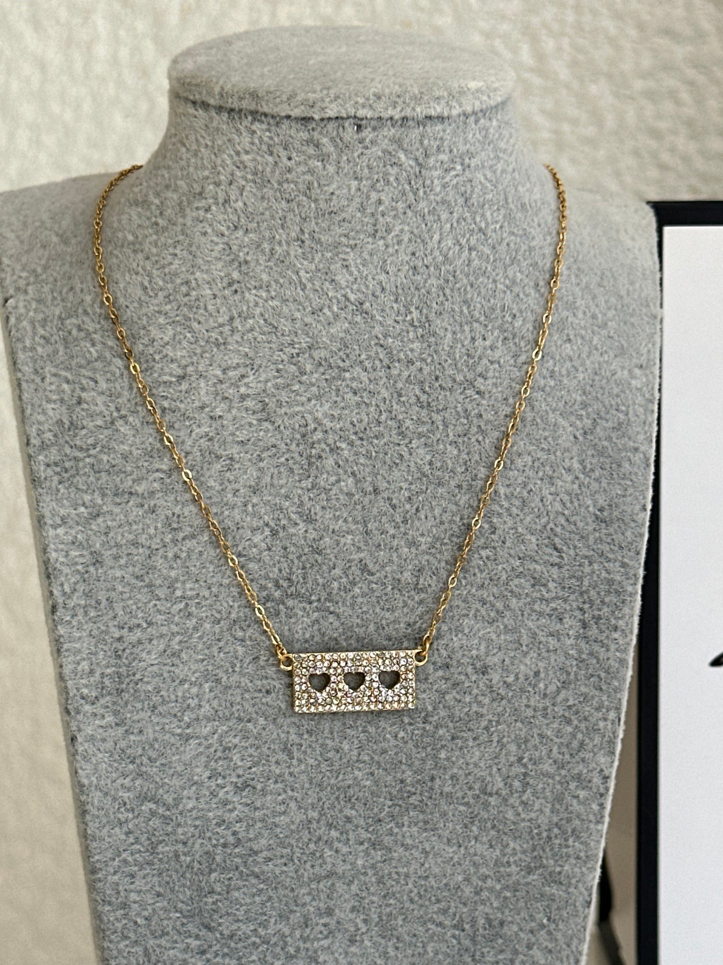 Collar Divina