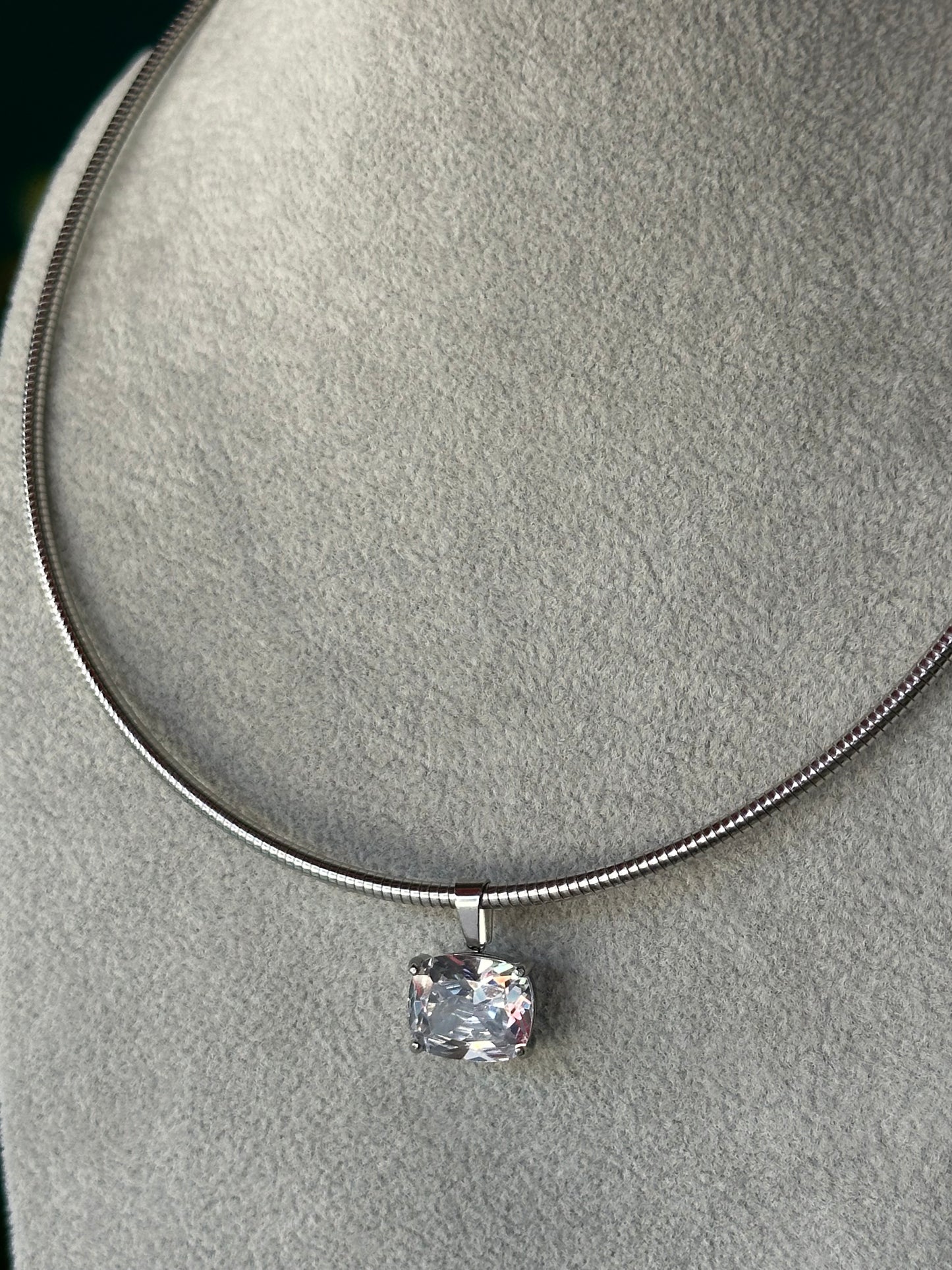 Collar Rigid cristal