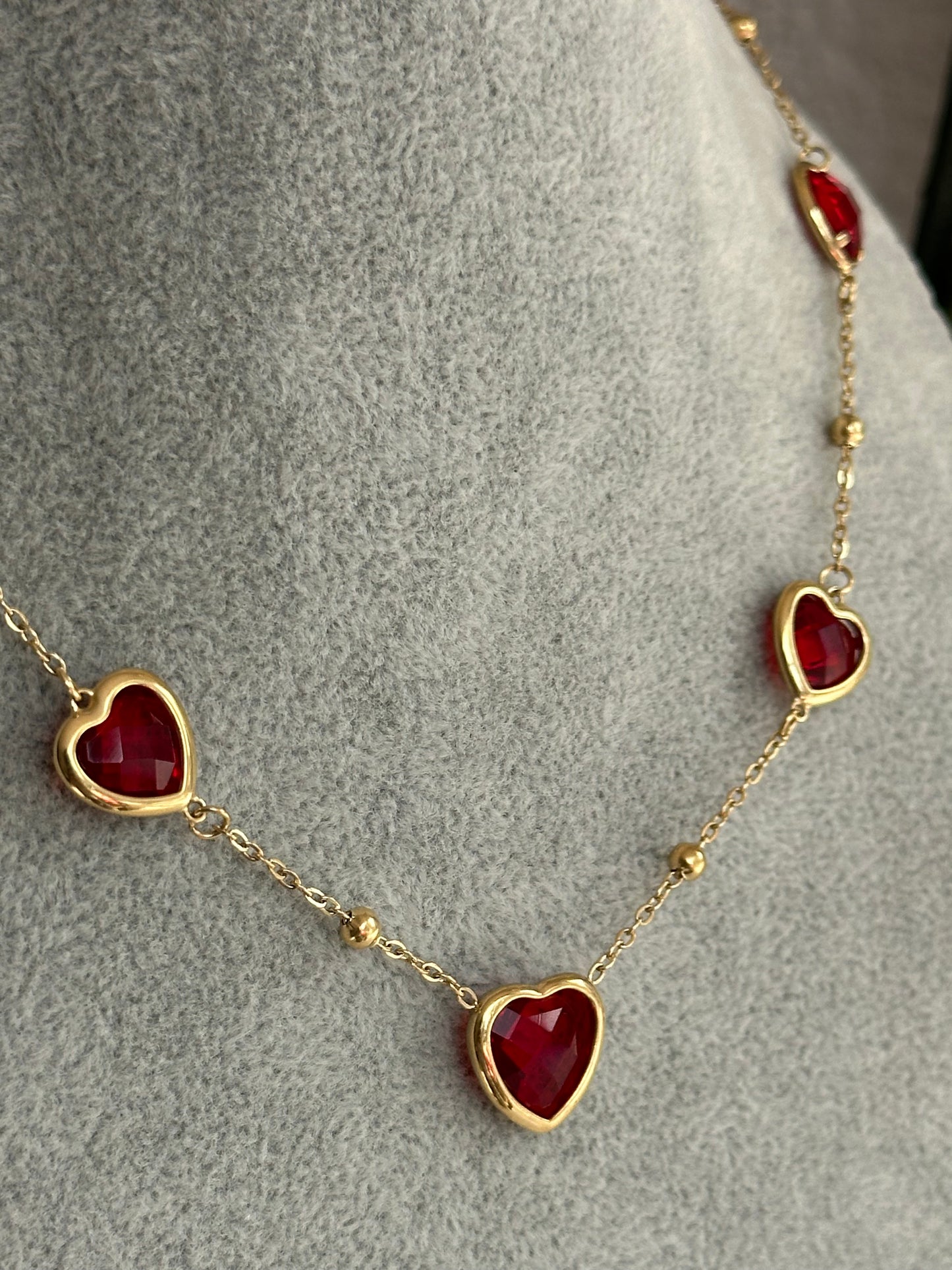 Collar Reina Corazones