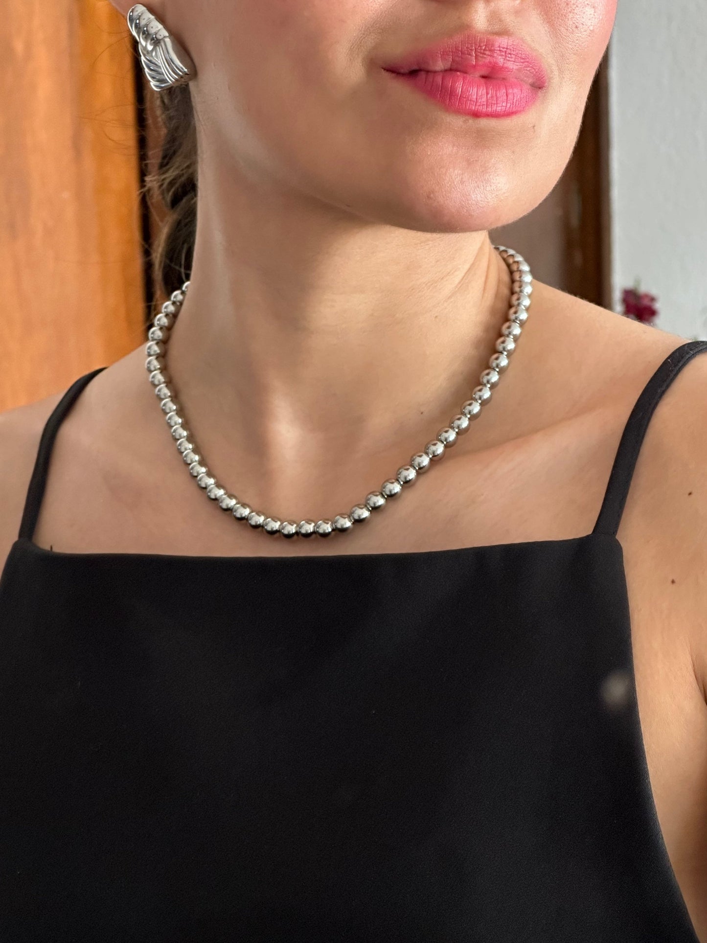 collar bolitas